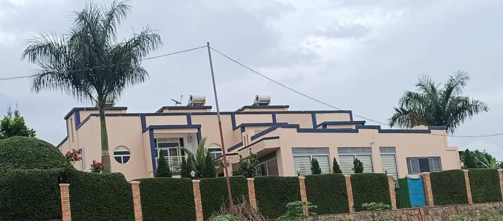 Ikaze B&B Kigali Buitenkant foto