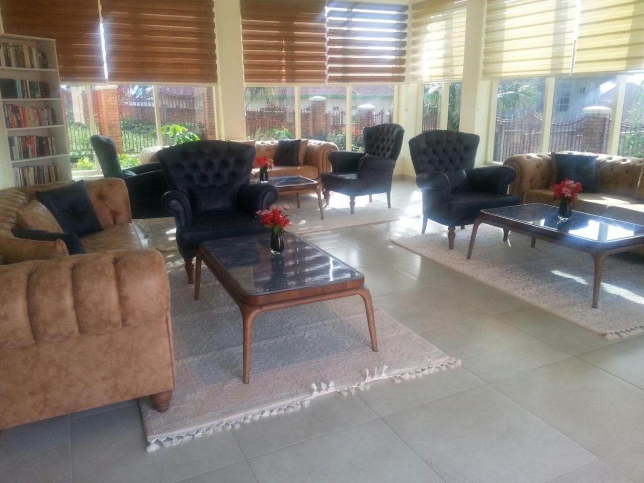 Ikaze B&B Kigali Buitenkant foto