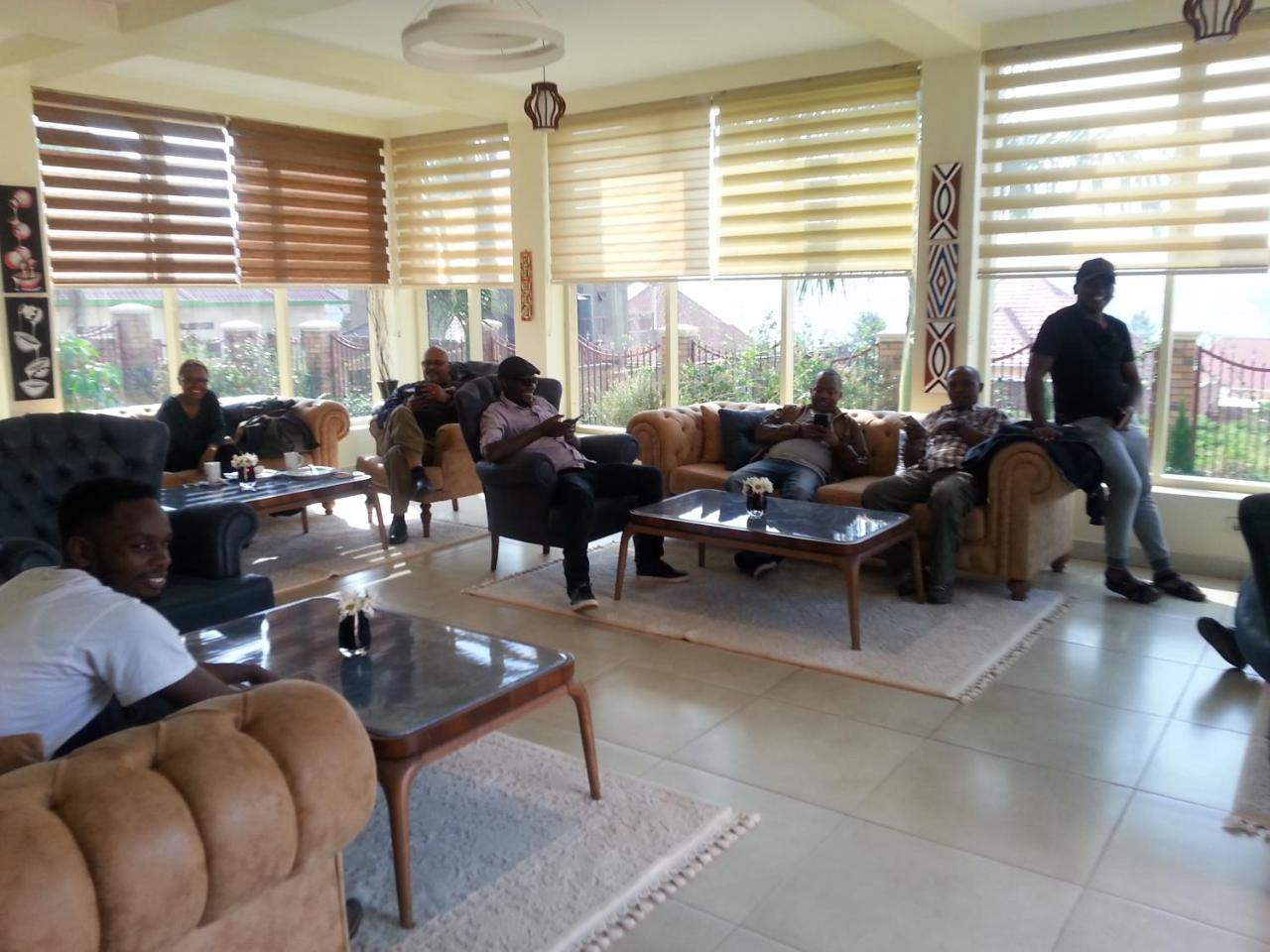 Ikaze B&B Kigali Buitenkant foto