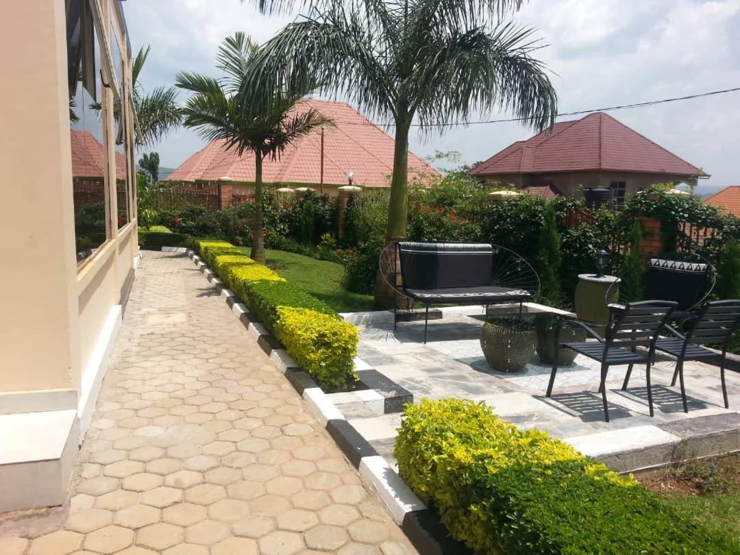 Ikaze B&B Kigali Buitenkant foto